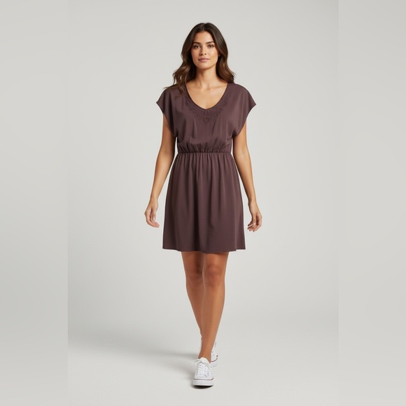 VASIA Anthropologie Mauve Peasant Mini Dress Embroidered Women’s Size M - Picture 2 of 9